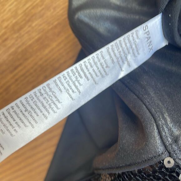 SPANX faux leather sequin black size small petites leggings NWOT - Picture 11 of 13